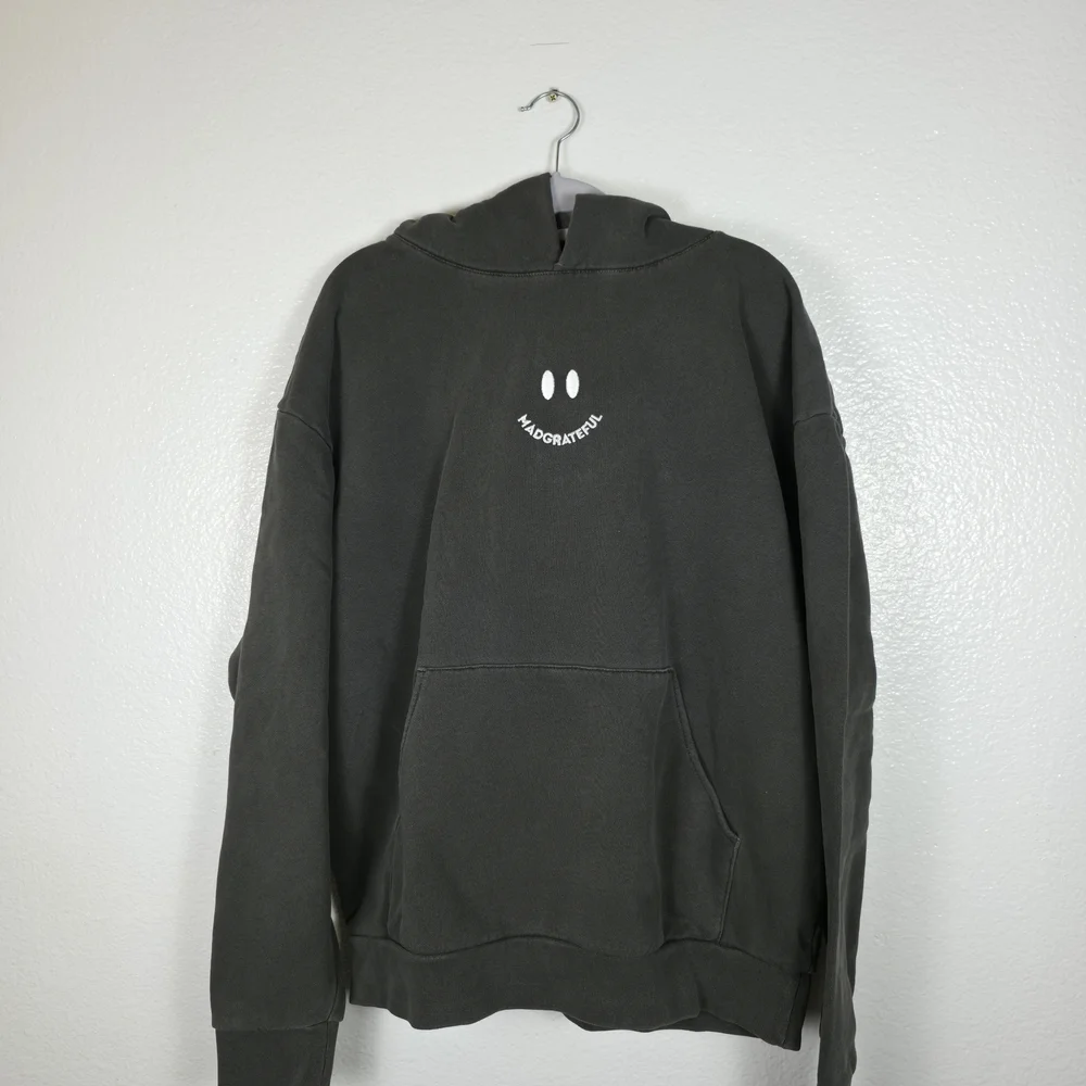 Madgrateful Black Hoodie Smiley Face‎ Logo Size M